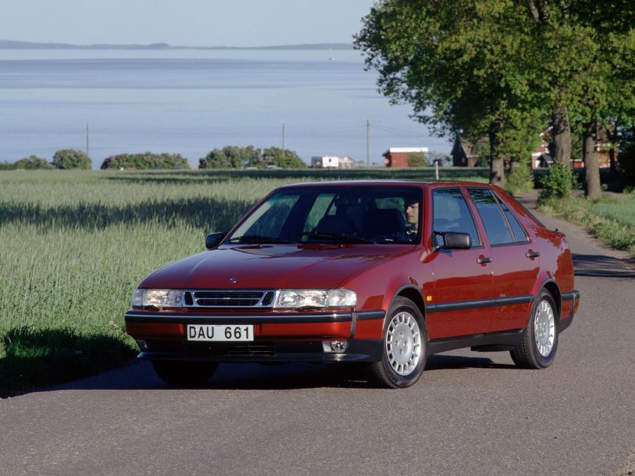  Saab 9000 CS 1996 года  (фото 11 из 16)